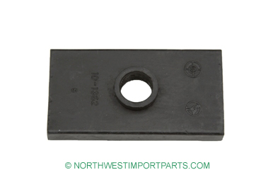 Midget Leaf spring center pad 64-79